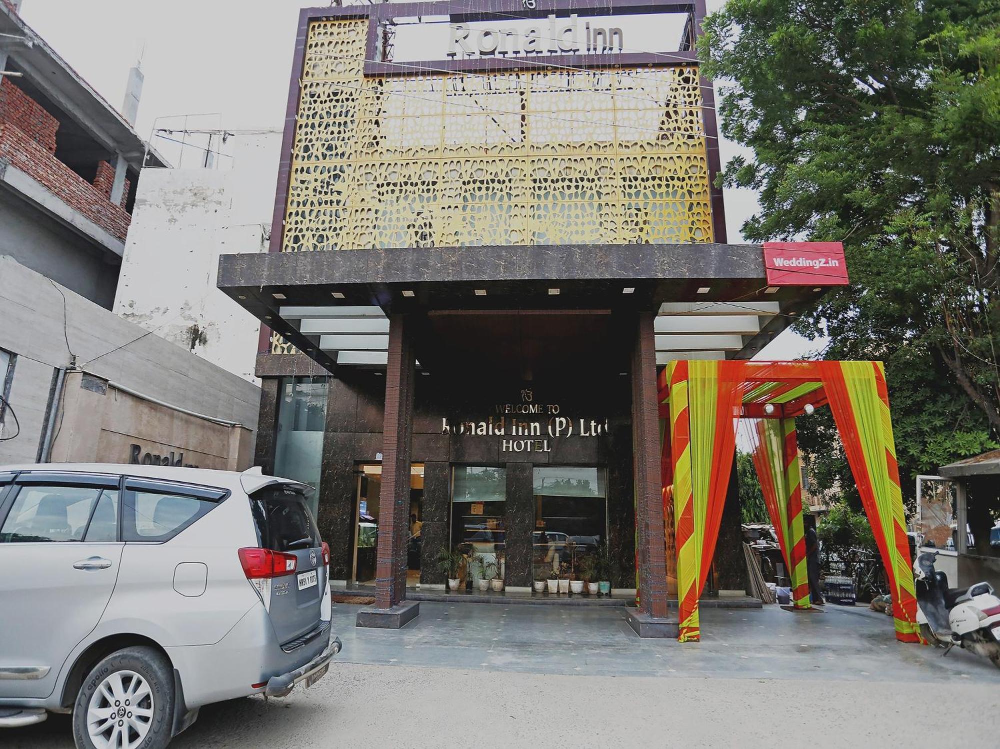 Fabhotel Ronald Inn Faridabad Buitenkant foto