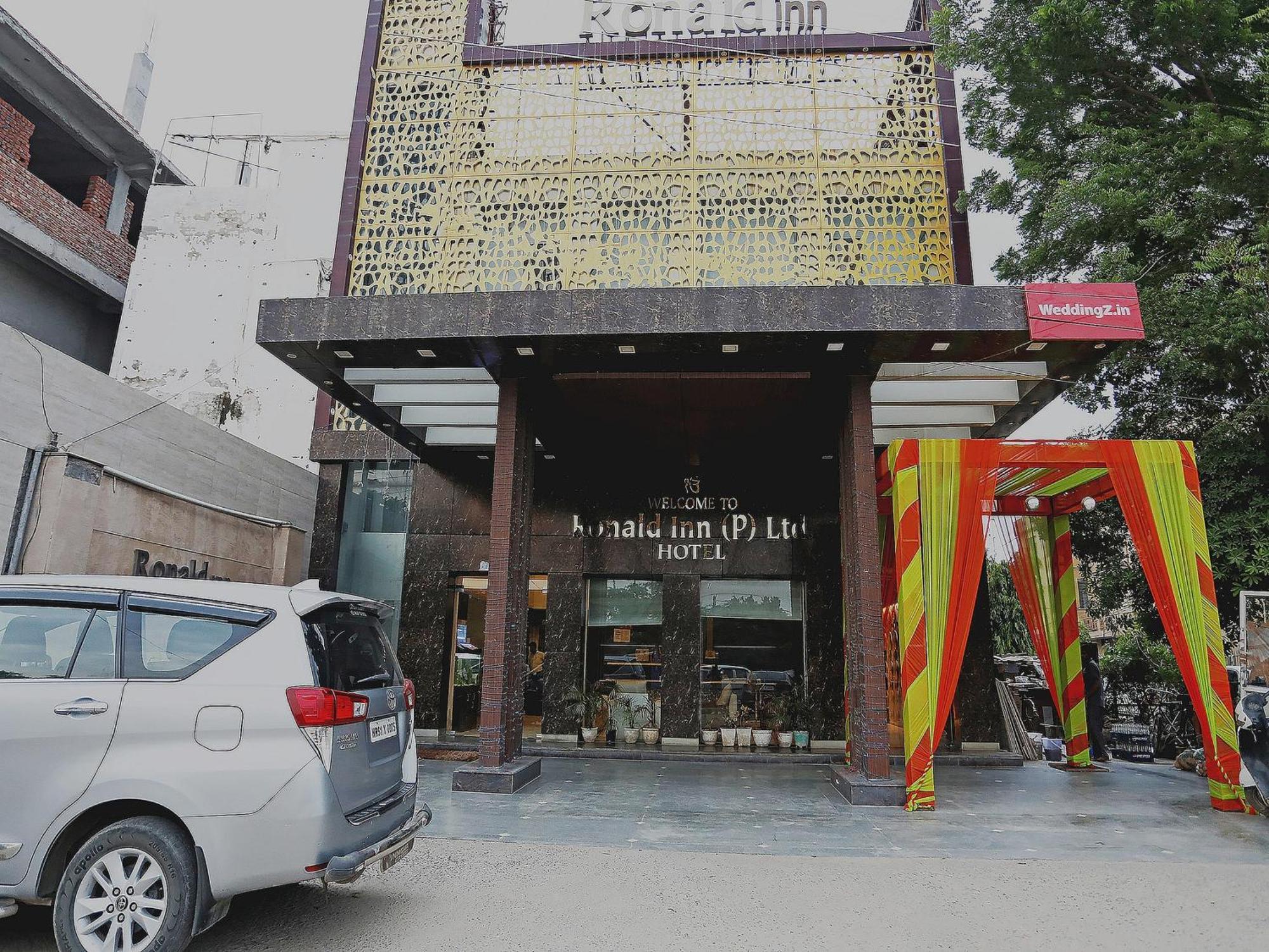 Fabhotel Ronald Inn Faridabad Buitenkant foto