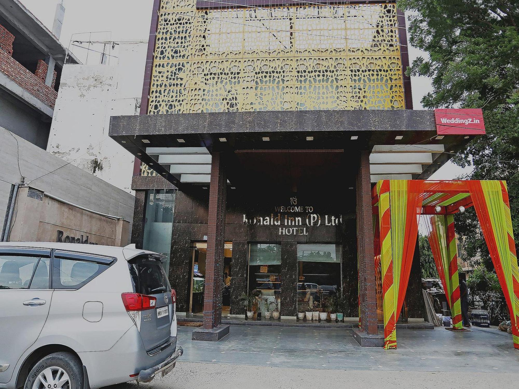 Fabhotel Ronald Inn Faridabad Buitenkant foto