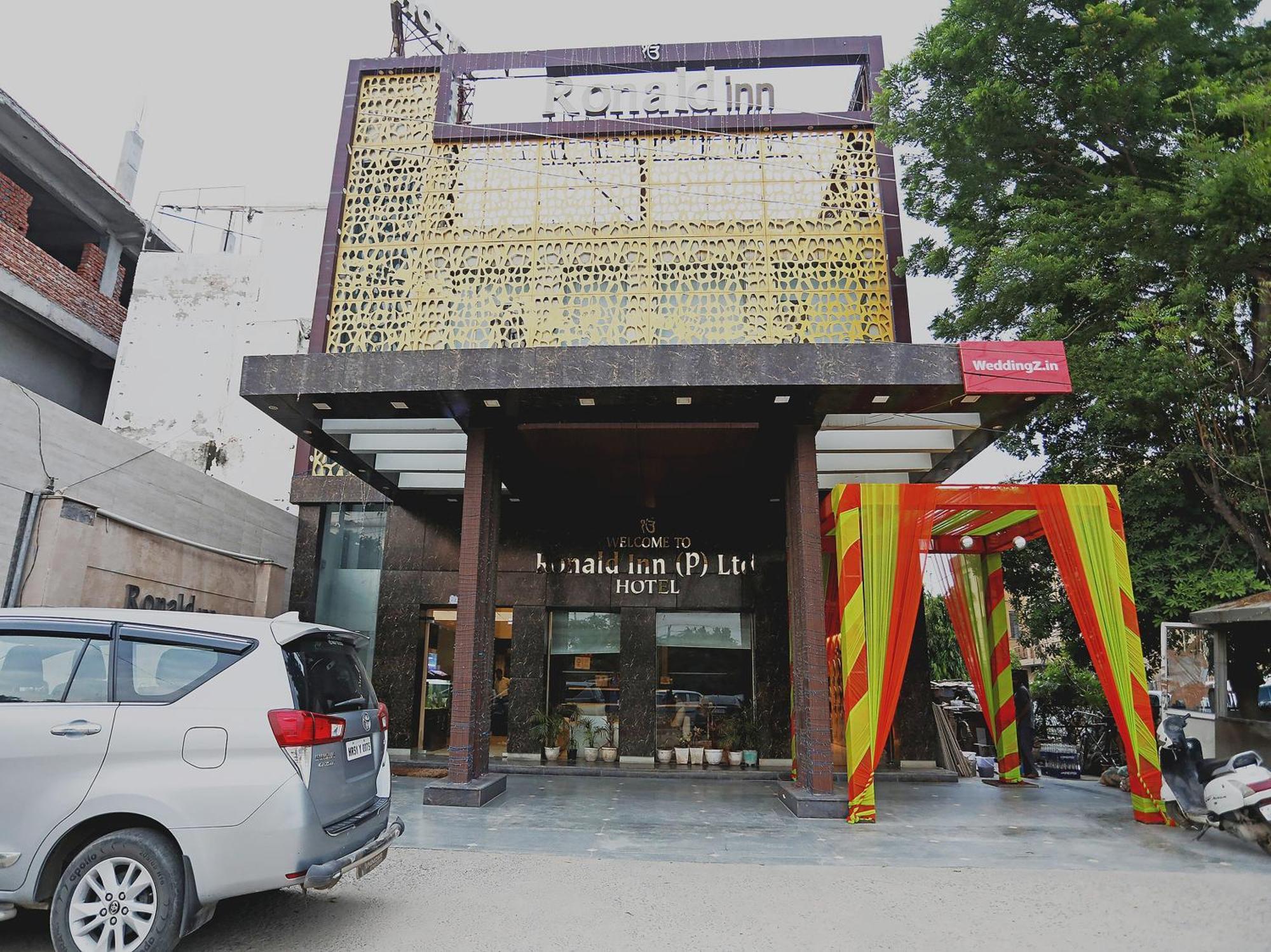 Fabhotel Ronald Inn Faridabad Buitenkant foto