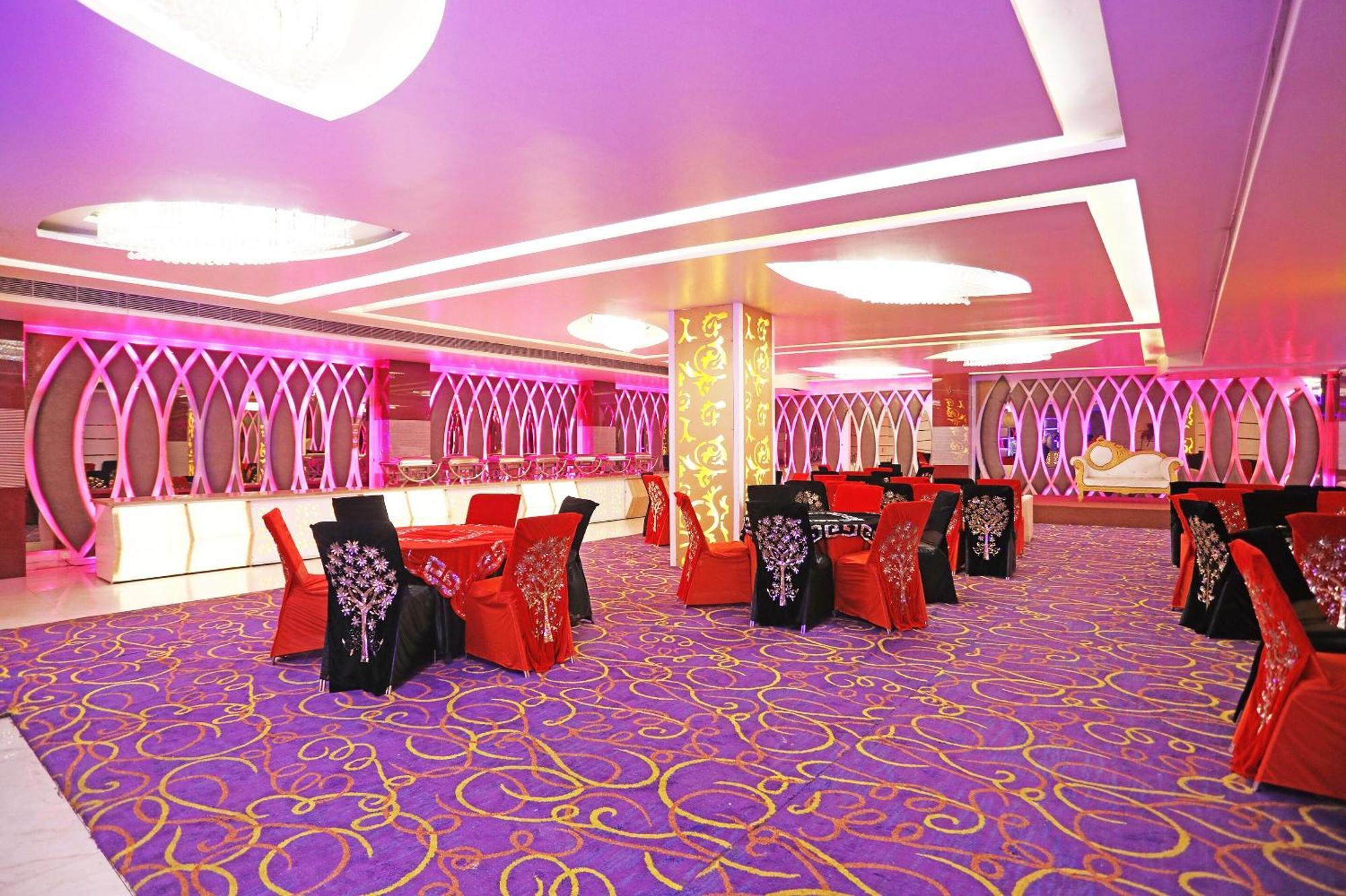 Fabhotel Ronald Inn Faridabad Buitenkant foto