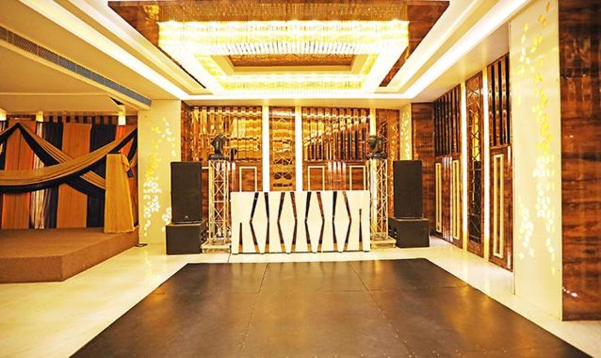Fabhotel Ronald Inn Faridabad Buitenkant foto